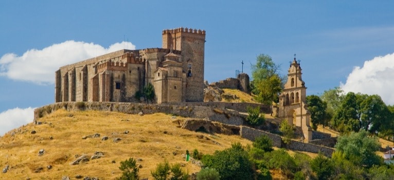 Wat te doen in Aracena (Huelva) in één dag – Kasteel en kerk op de heuveltop van Aracena